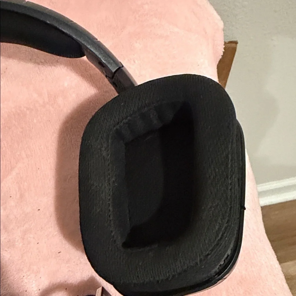 Logitech Black Gaming Headset